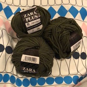 Set of 3 Balls Zara Plus Merino Wool Yarn- Green